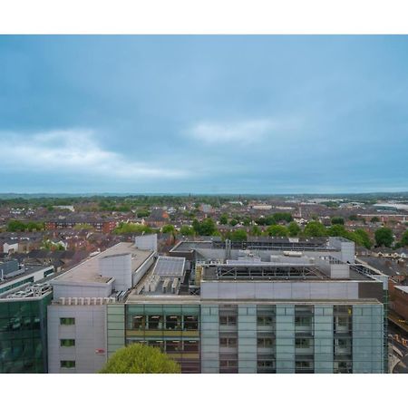 Central Belfast Apartments Jubilee Heights ภายนอก รูปภาพ