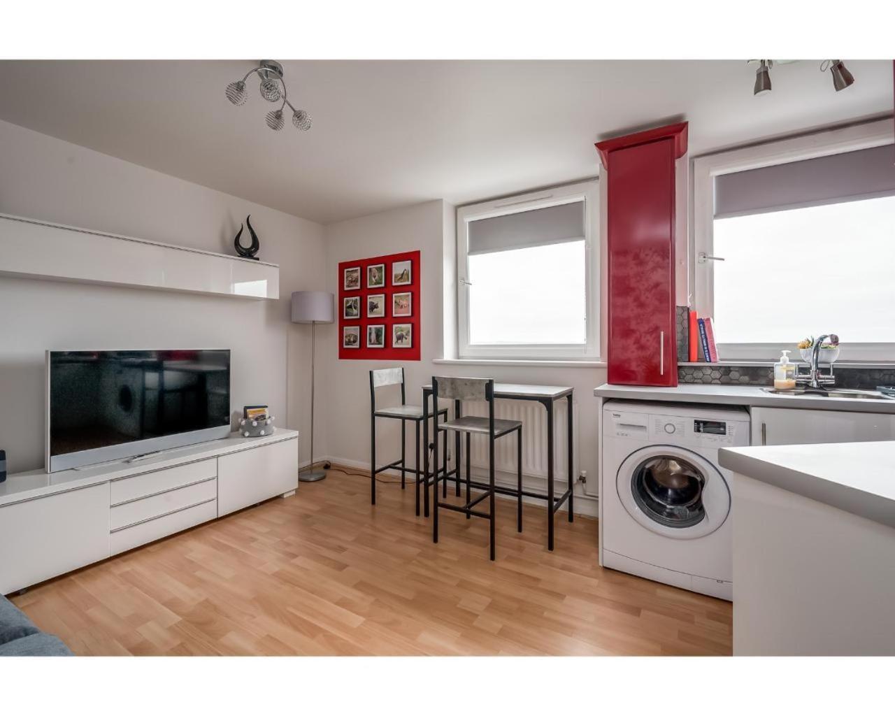 Central Belfast Apartments Jubilee Heights ภายนอก รูปภาพ
