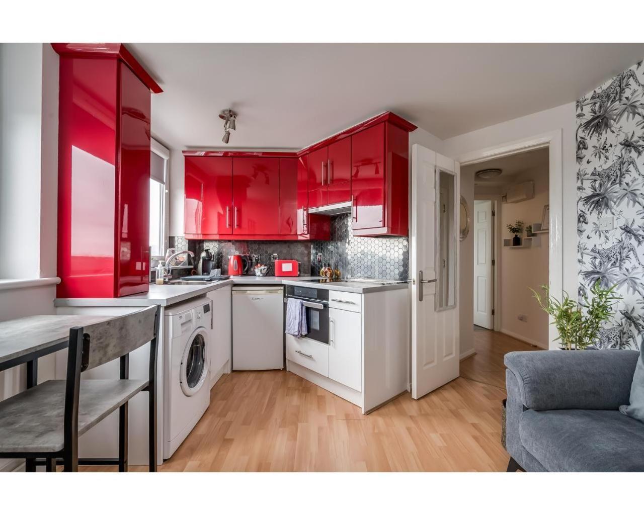 Central Belfast Apartments Jubilee Heights ภายนอก รูปภาพ