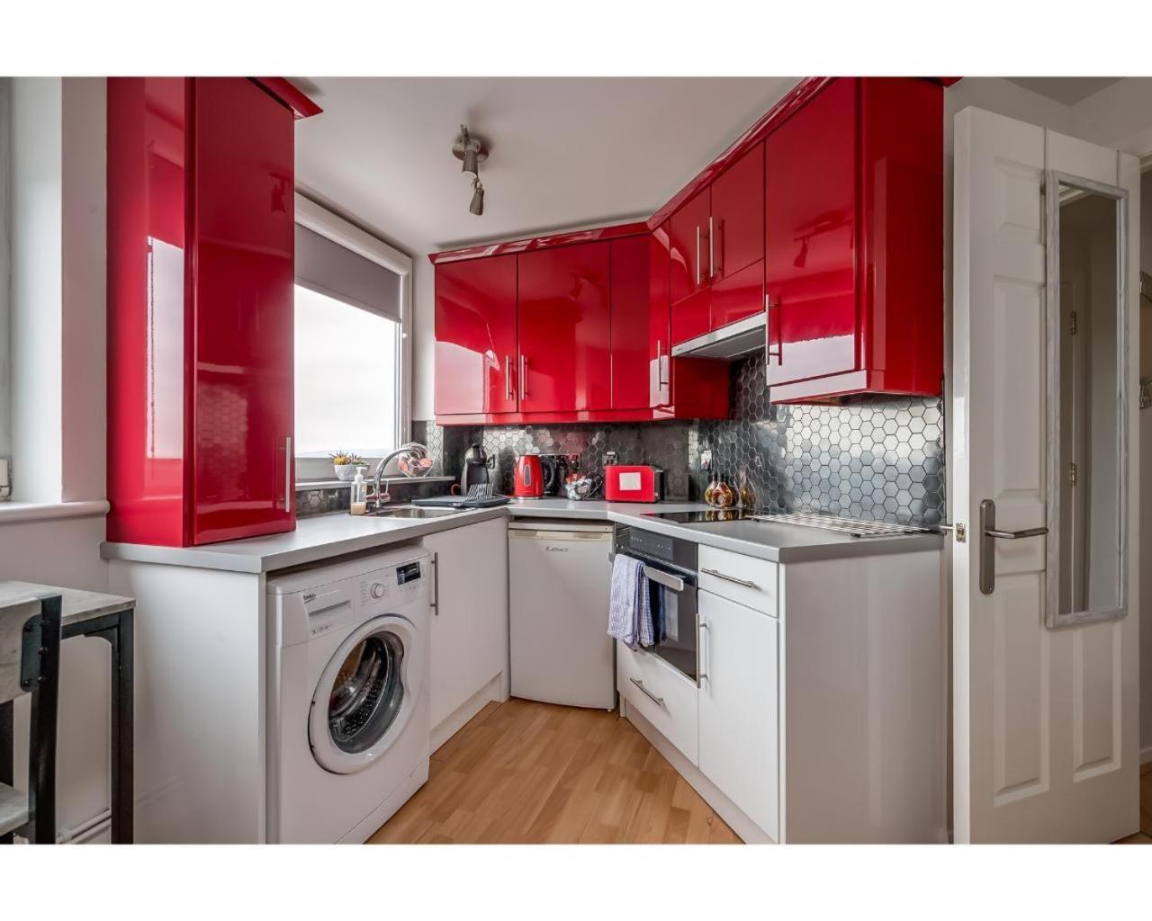 Central Belfast Apartments Jubilee Heights ภายนอก รูปภาพ