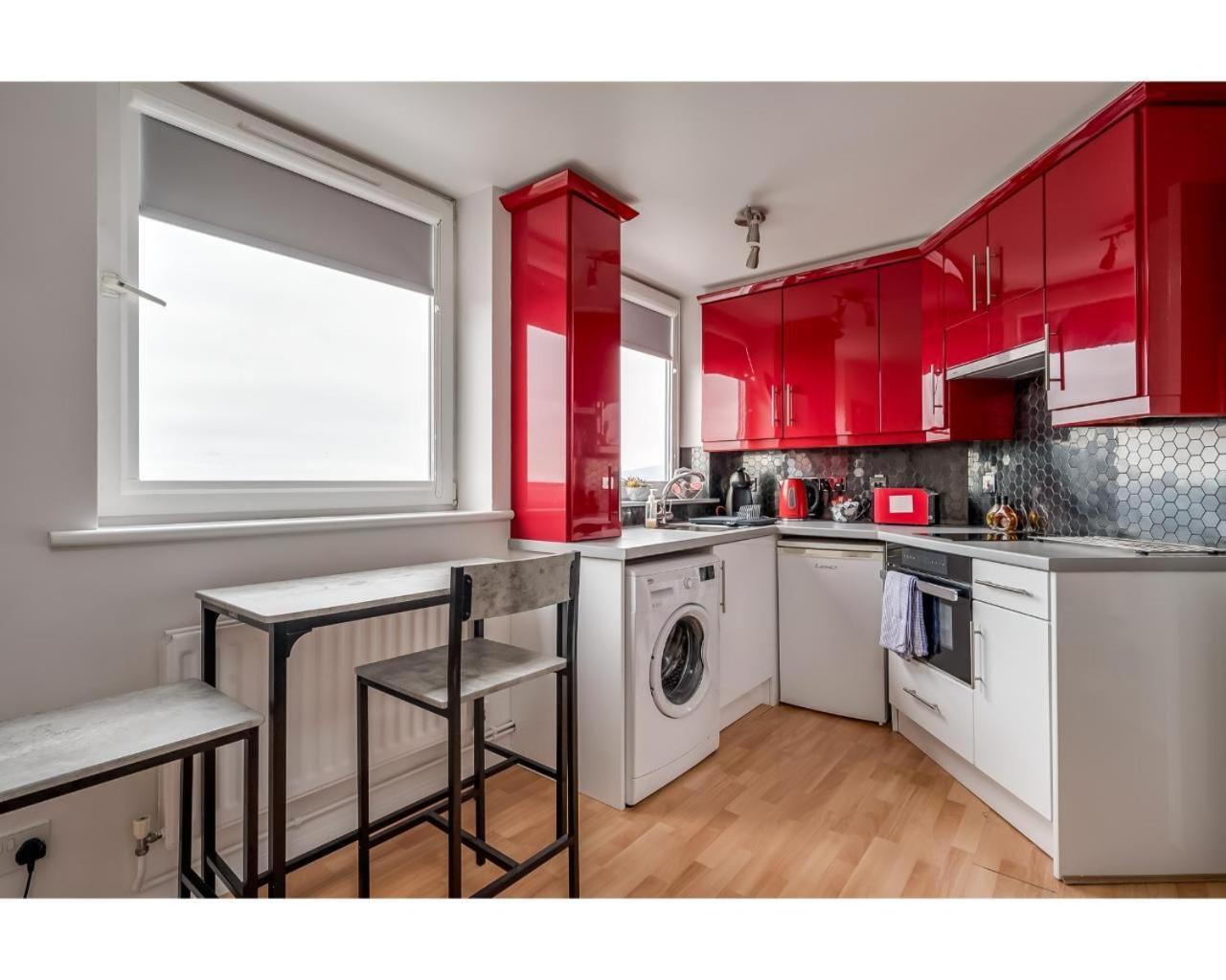 Central Belfast Apartments Jubilee Heights ภายนอก รูปภาพ